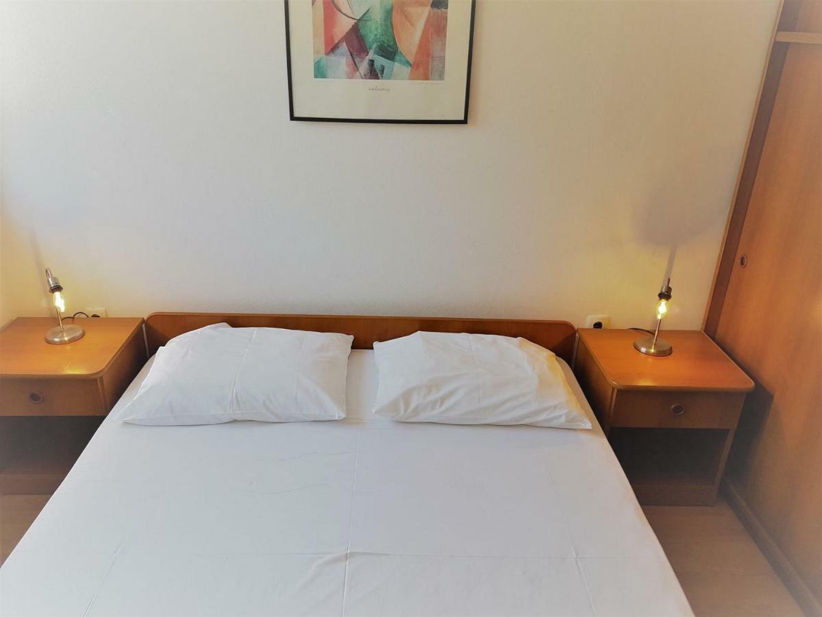 Apartments Vrtlici Stara Novalja Luaran gambar