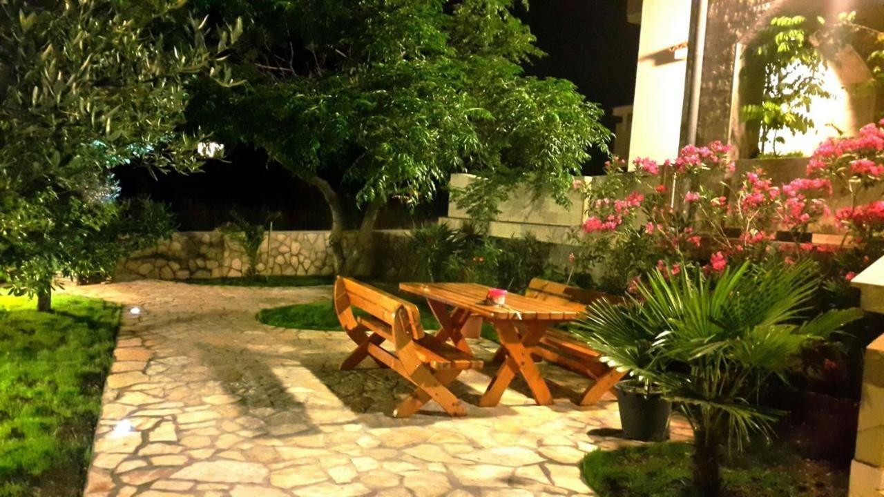 Apartments Vrtlici Stara Novalja Luaran gambar