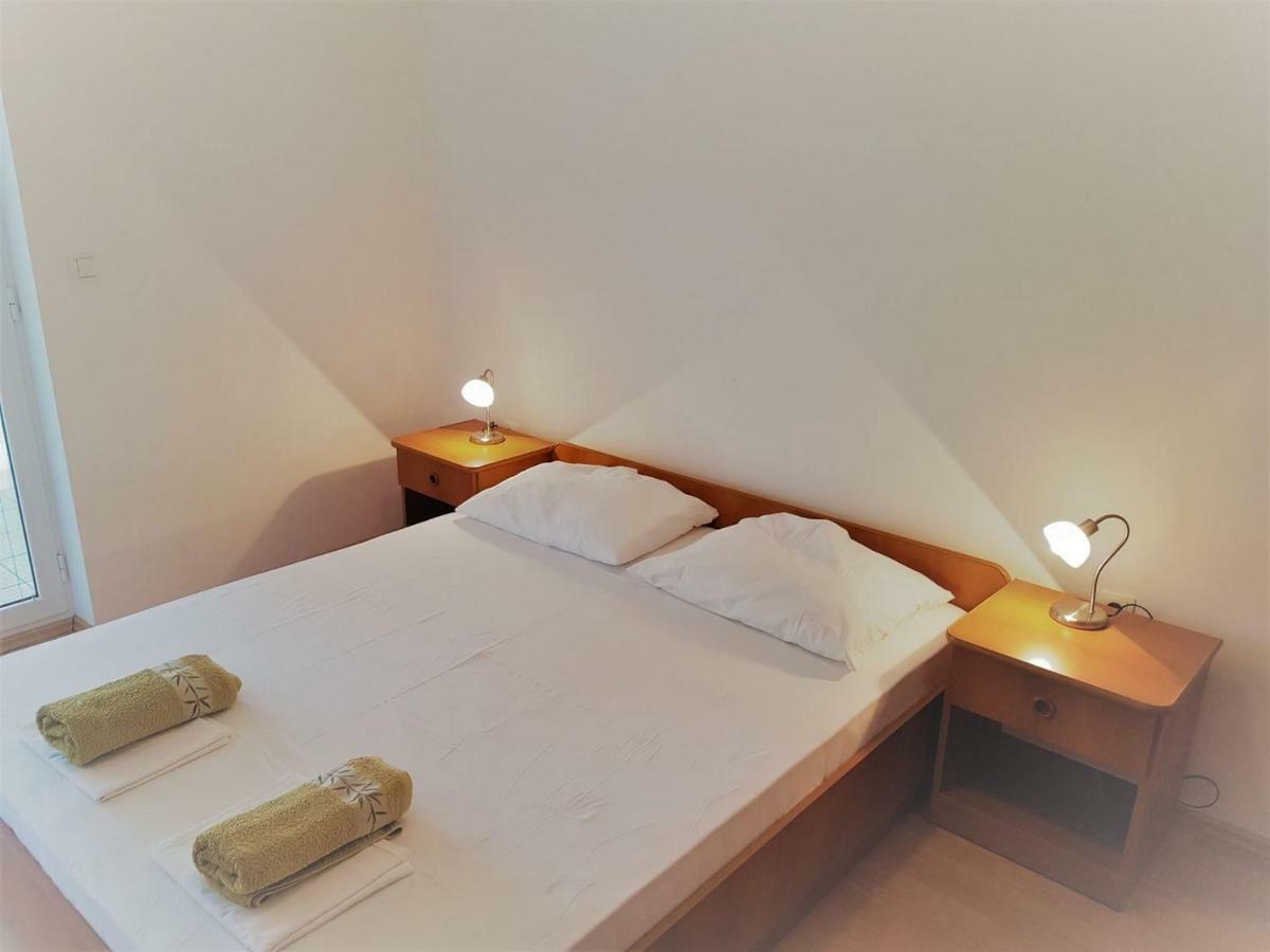 Apartments Vrtlici Stara Novalja Luaran gambar