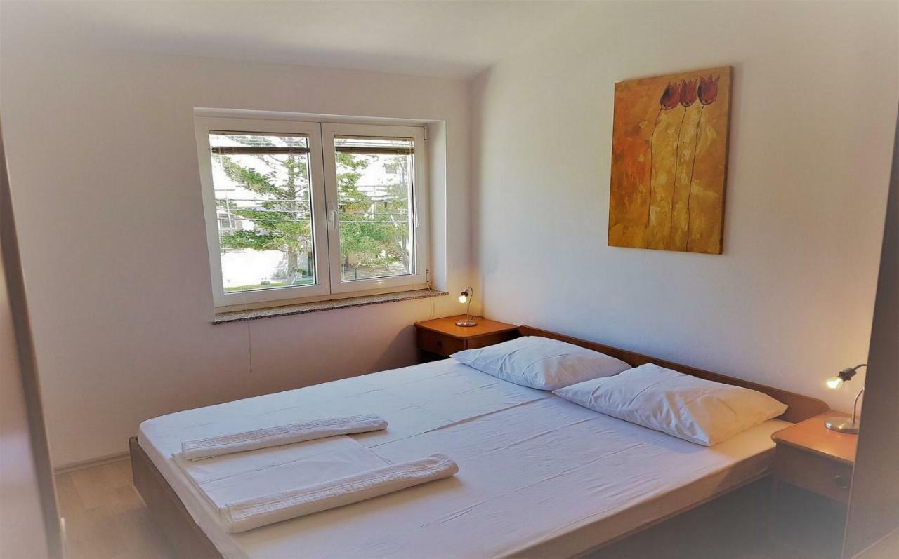 Apartments Vrtlici Stara Novalja Luaran gambar